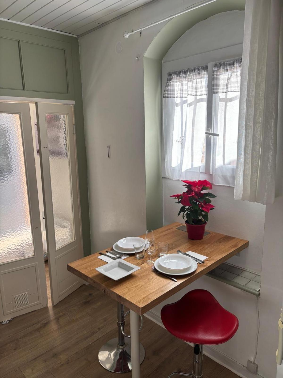 Appartement Central Des Terres Chaudes Proche Bord De Mer Menton Eksteriør billede